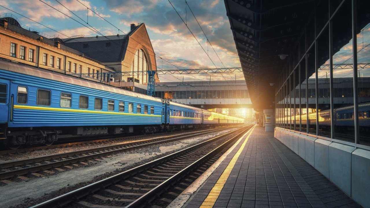 Українсько-польський кордон перетнув рекордний за довжиною потяг
